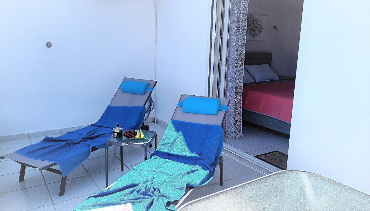 Dea Del Mare Complex In Front Of The Sea. Villa Kap Sounion