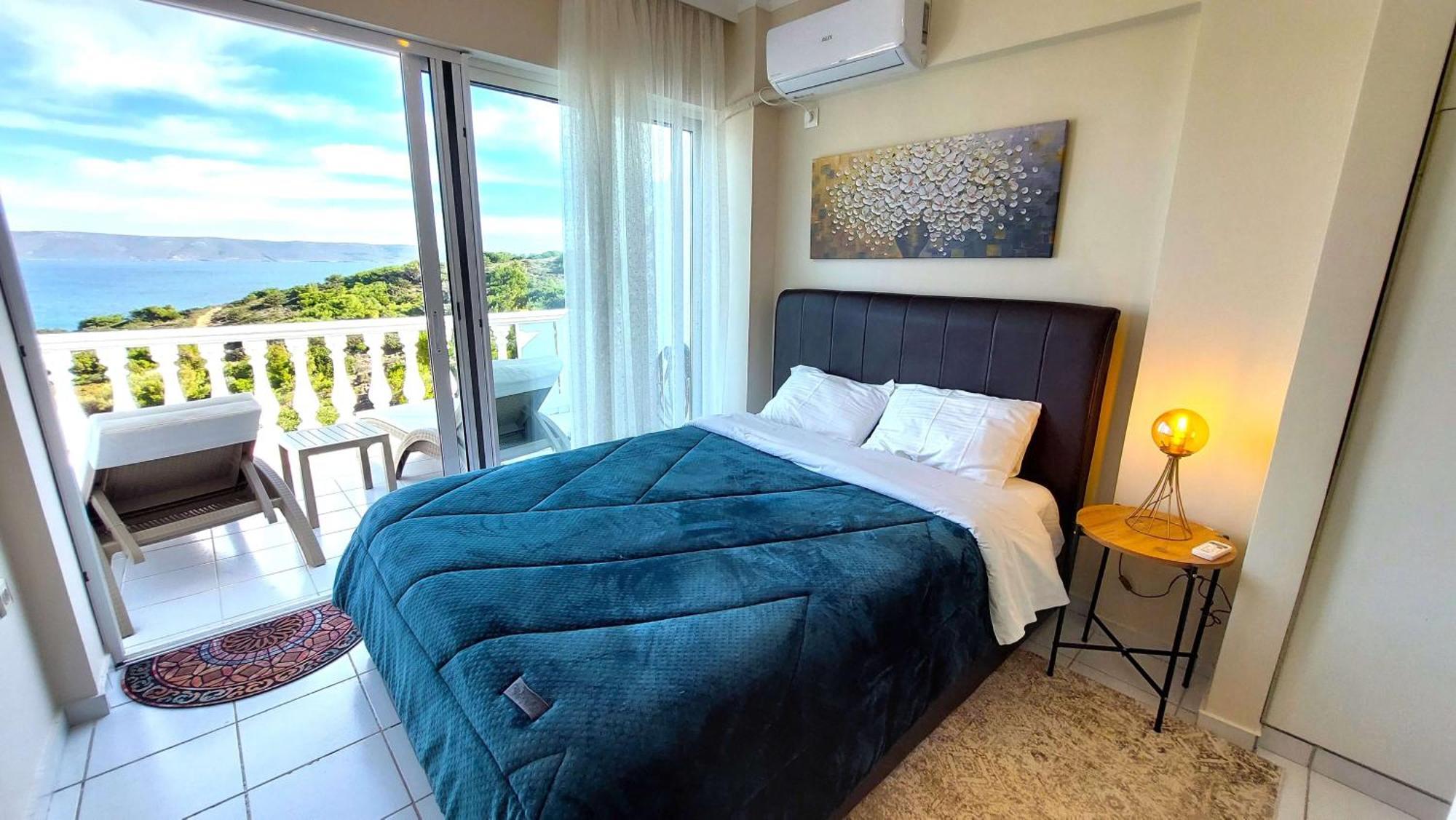 Dea Del Mare Complex In Front Of The Sea. Villa Kap Sounion